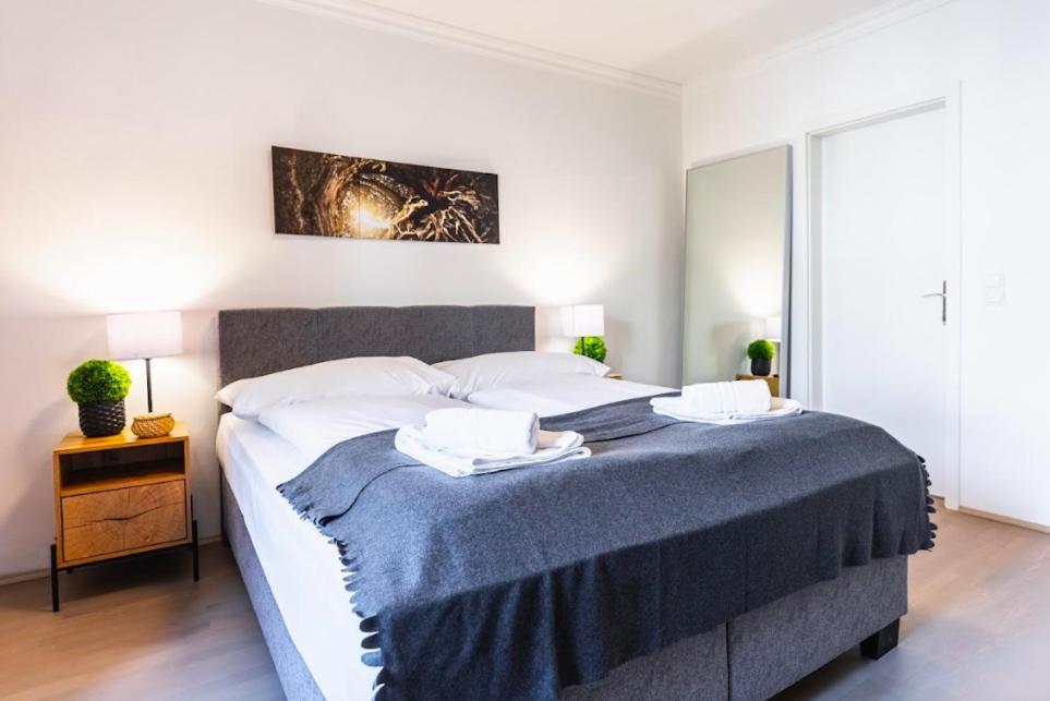Experience Central Vienna From A Stylish And Modern Apartment Экстерьер фото